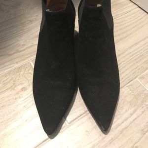 Carlo Pazolini Suede black Booties - 2” heel